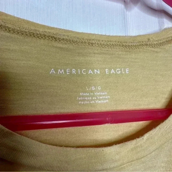 American Eagle Outfitters T-Shirt Yellow Size Large - Picture 2 of 16